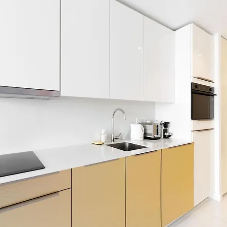 Upstays Elegant Gray D'albion 2min Palais Apartman