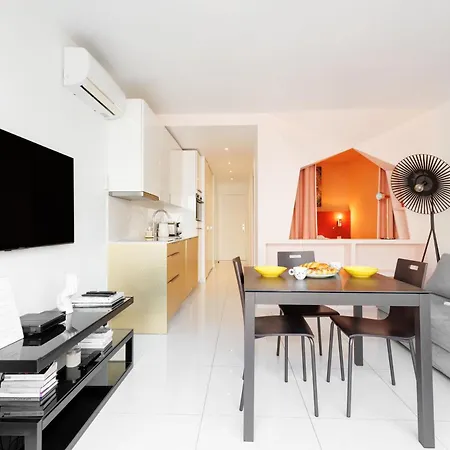 Upstays Elegant Gray D'albion 2min Palais * Cannes
